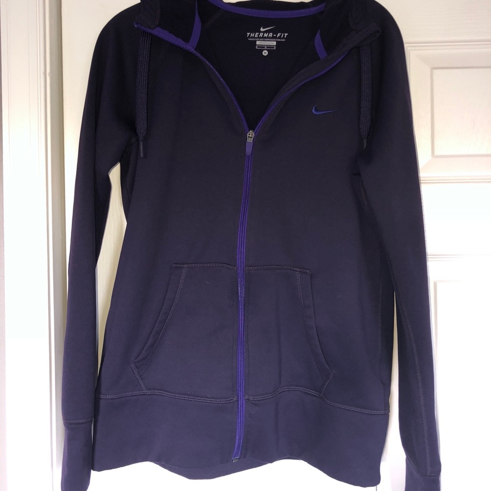 Nike sweatshirt